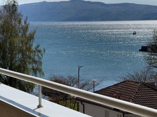 Exclusive Apartments with Lake view