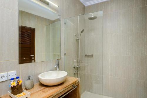 Gallery image of Coconuts Villa Balangan Beach in Jimbaran
