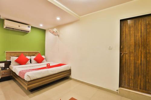 Gallery image of Hotel O Apollo in Ahmedabad