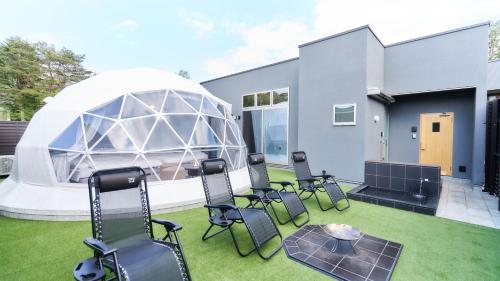 Patio nebo venkovní prostory v ubytování Mt FUJI RESORT GLAMPING Yamanakako