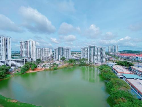 Výhled na řeku, která protéká v blízkosti apartmánu