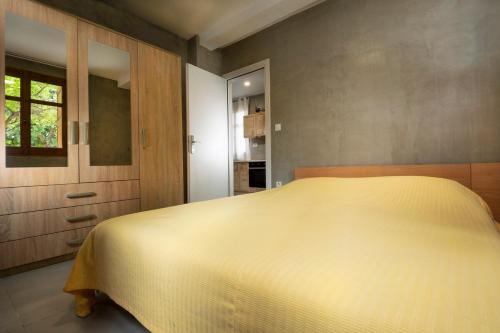 Rianou Apartment
