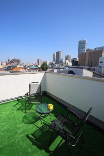 SCD155 Private House for 9 with Rooftop in Ikebukuro, Direct Access to Tokyo's Core Commercial Districts