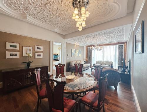 Posezení v ubytování The Reverie Saigon Residential Suites