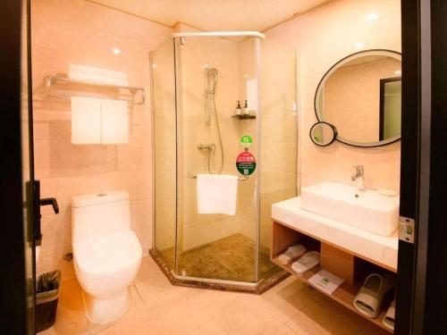 Koupelna v ubytování GreenTree Inn Jiangsu Xuzhou Western 3rd Ring Road Xiyuan Express Hotel