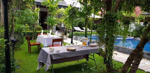 Πισίνα στο ή κοντά στο Krissna Villa Siem Reap