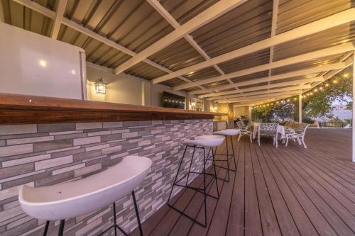 Μπαλκόνι ή βεράντα στο Room 2 - LEO Sky Guest House