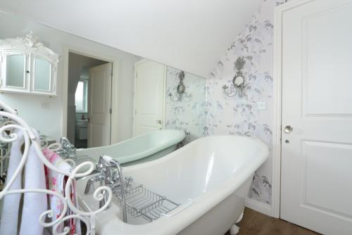 Ett badrum på Harford en-suite Rooms