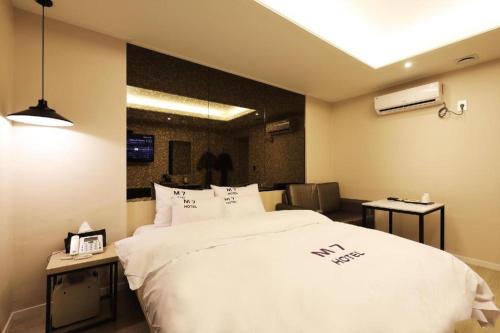 Yongin(Giheung) M7 Hotelにあるベッド
