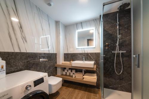Ένα μπάνιο στο Eurovea Tower Apartment free Parking