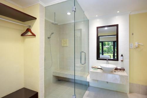 Koupelna v ubytování Mercure Resort Sanur
