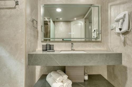 Koupelna v ubytování Hala Holiday Homes - Al Hamra Village, RAK
