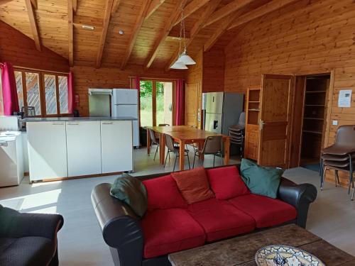 Η κουζίνα ή μικρή κουζίνα στο Chalet spacieux 15 places