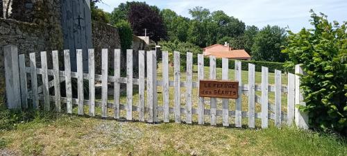 Κήπος έξω από το le Refuge des Géants