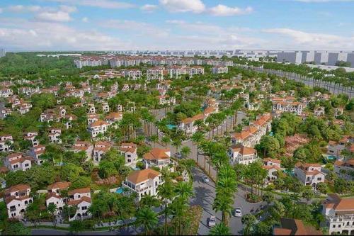 Apartment 160 m for rent, CELIA Compound TMG, direct on the green river, New Administration Capital