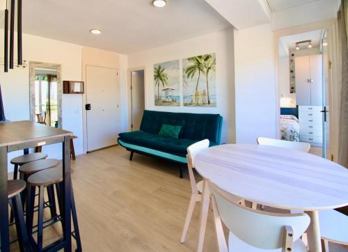 Et opholdsområde på Hauzify I Apartament Nàutic