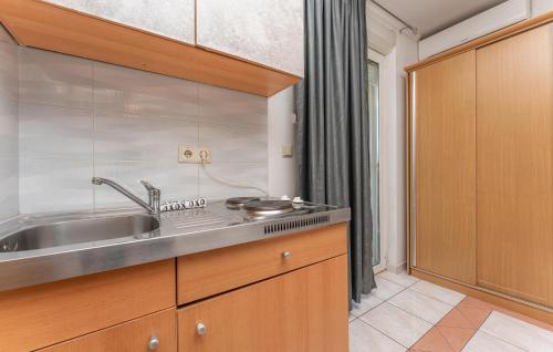Stunning Apartment In Biograd Na Moru With Wifi