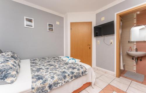 Stunning Apartment In Biograd Na Moru With Wifi