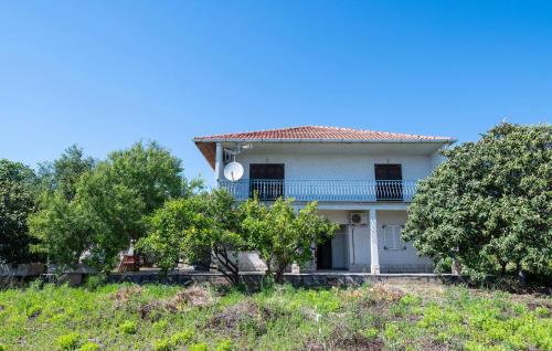 Stunning Apartment In Trogir With Wifi