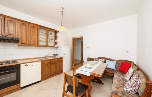 Cozy Apartment In Trogir With Wifi