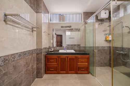 Ένα μπάνιο στο Khanh Villa Phuoc Truong 2 - Venuestay