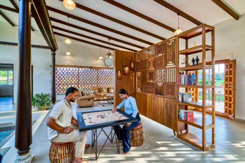 Clientes alojados en SaffronStays Sarvam - 3bdr wada-inspired pool villa in Igatpuri