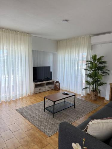 COZY APARTMENT OURA BEACH