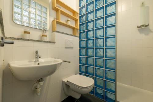 Ένα μπάνιο στο Apartment Katia - Menaggio