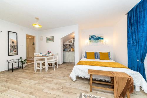 Apartments & Studio Gordana