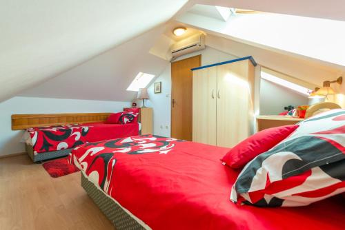 Apartment Tomic