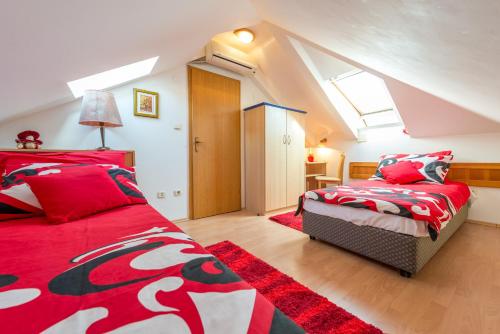 Apartment Tomic