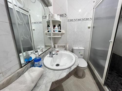 Koupelna v ubytování Casablanca Beautiful and Tranquil Family Apartment