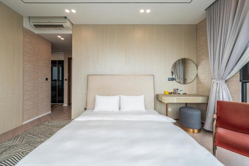 Gallery image of d'Edge Thao Dien by KayStay in Ho Chi Minh City