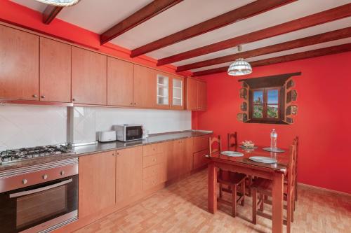 Η κουζίνα ή μικρή κουζίνα στο Villa Florymar
