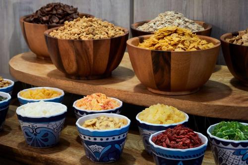 Jídlo v hotelu nebo okolí