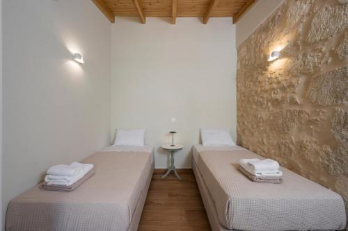 Lithos Residence