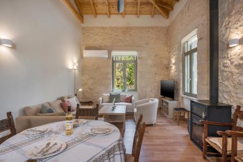 Lithos Residence