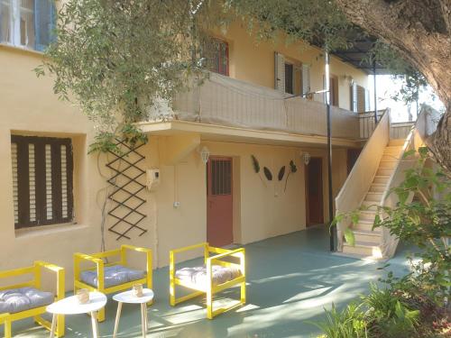 Petrohori before midnight