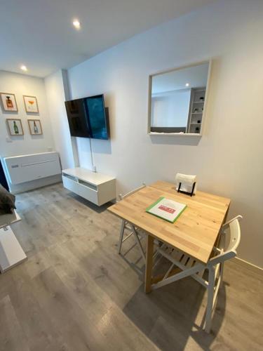 TV a/nebo společenská místnost v ubytování New CP Top floor luxury studio