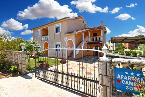 Apartment Fondole 2386