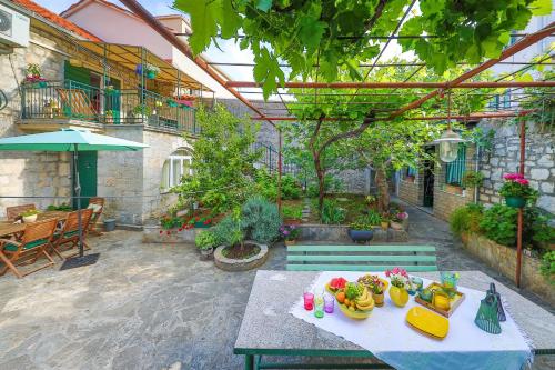 Apartments & Studio Gordana