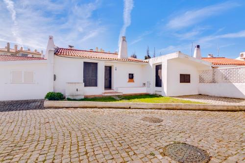 Volta da Vinha, 3bdr Private Vila in Vilamoura
