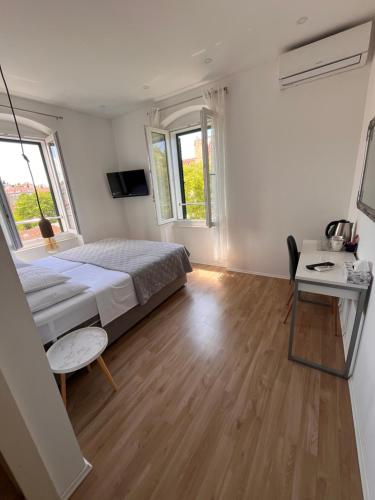 Soukki Town Centre Suites 2