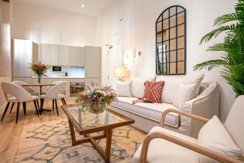 Genteel Home Rodrigo Caro