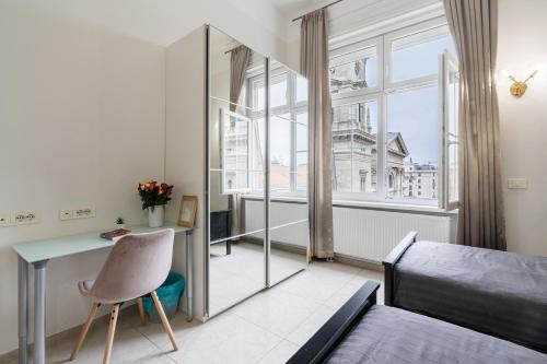 Fotografia z galérie ubytovania Amora Homes Basilica Monnalisa luxury 3 bedrooms apartment with amazing view NEED RESERVATION X FREE PARKING v Budapešti