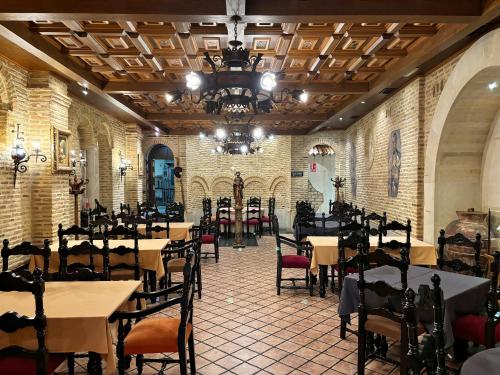Restaurace v ubytování DORMERO Hotel y Albergue Sahagun