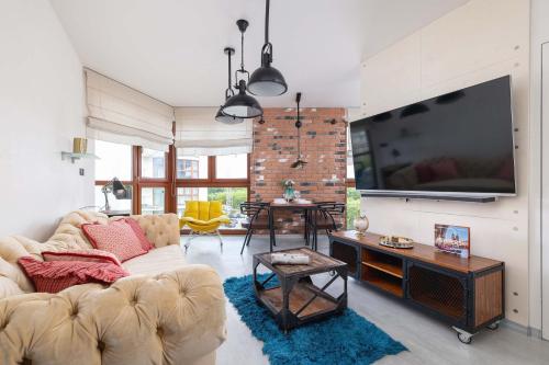 Żabiniec Stylish Apartment in Cracow with Balcony by Noclegi Renters