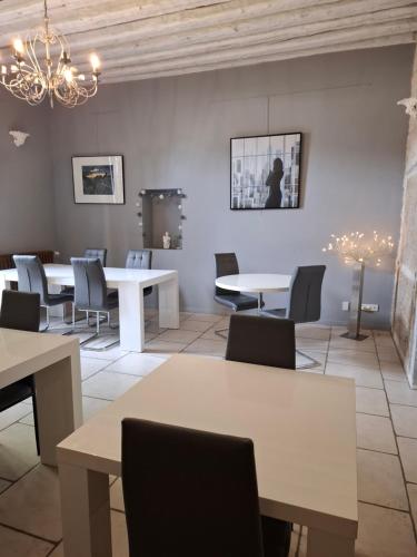 Afbeelding uit fotogalerij van Maison d'Eusébia in Château-Chalon