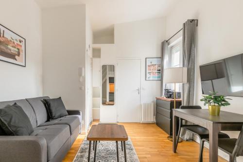 Brand New - Exquisite and Sunny Parisian Loft