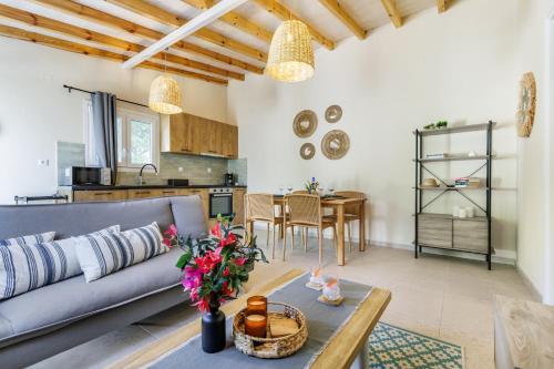 Paisios Holiday Home